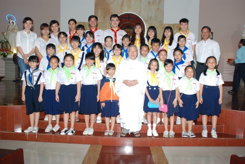 Thánh lễ mừng kính Đức Maria hồn xác lên trời