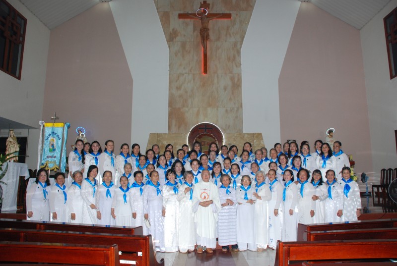 Hội CBMCG mừng bổn mạng