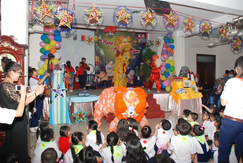 Thiếu Nhi Vui hội Trăng Rằm