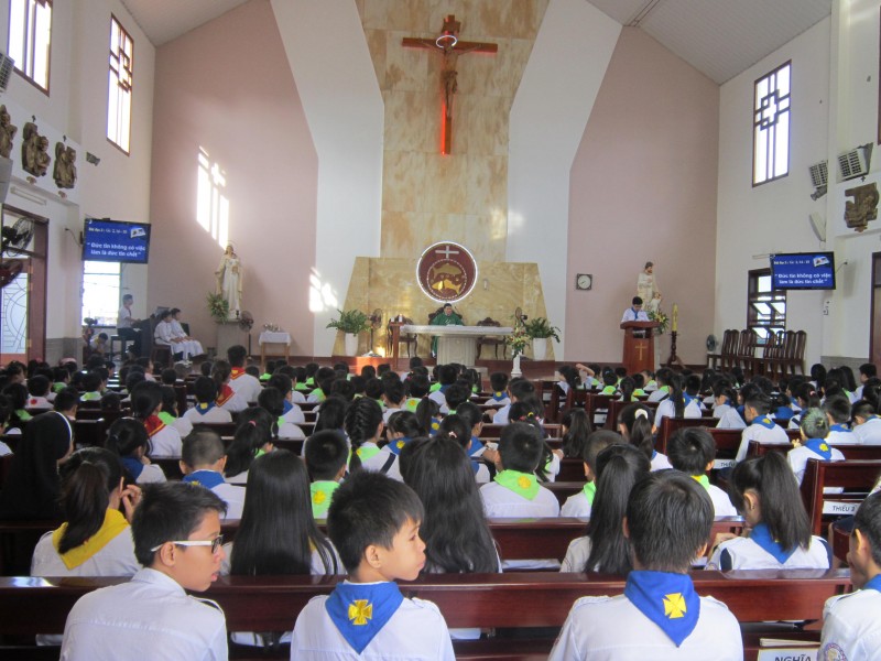 Nhà thờ: Hoàn tất gắn hệ thống quạt lạnh