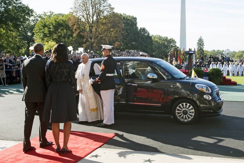 Đức Giáo hoàng Phanxicô và chiếc Fiat nhỏ