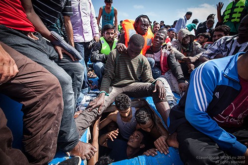 Vợ chồng triệu phú Mỹ cứu hơn 10.000 người di cư