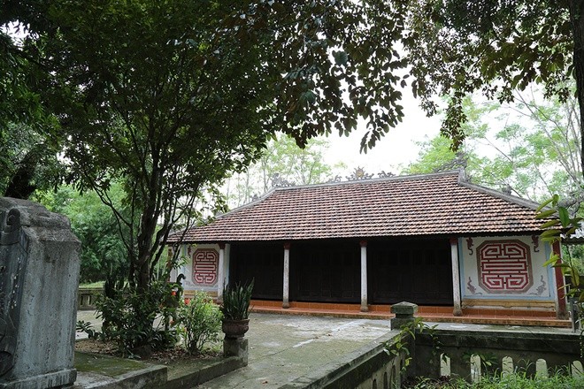 Làng cổ với những ngôi nhà rường trên 100 tuổi