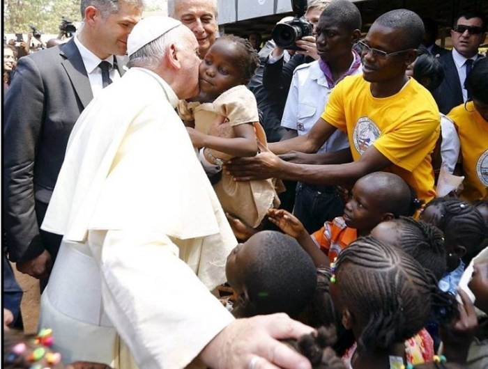 ‘Để mừng vui trong Chúa’ – Bài giảng thánh lễ bế mạc chuyến công du Phi châu