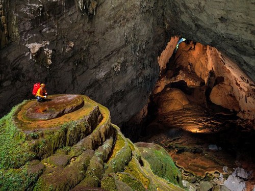 Hang Sơn Đoòng vào top cảnh đẹp 'như hành tinh khác'