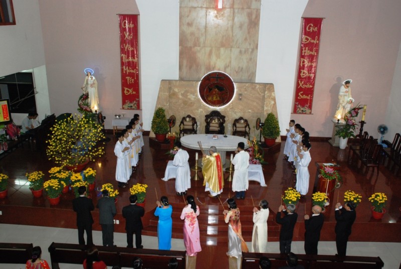 Thánh lễ Giao Thừa năm Bính Thân