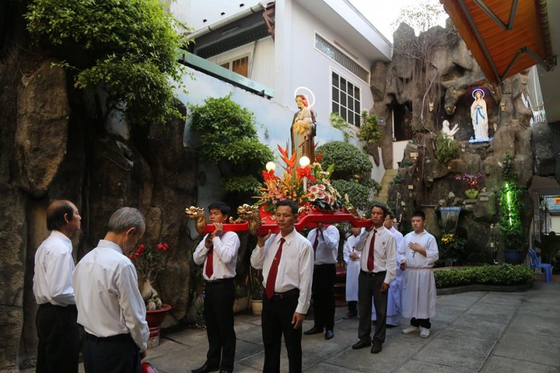 Giáo xứ Tân Trang : Mừng bổn mạng