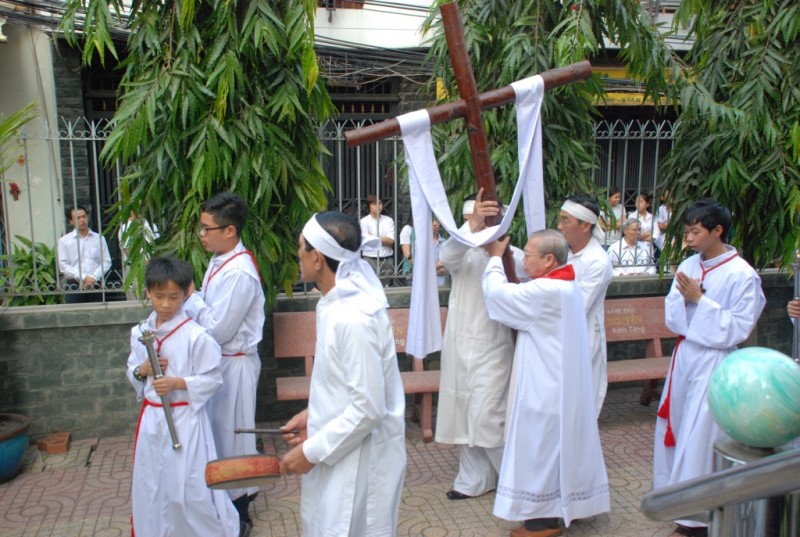 Giáo xứ: Đi Đàng Thánh Giá Trọng Thể