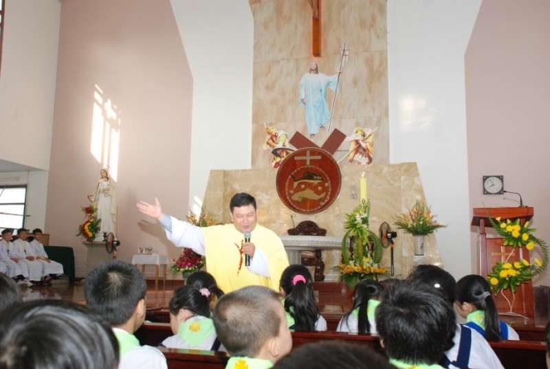 Thánh lễ Phục Sinh dành cho thiếu nhi