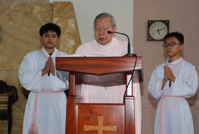 Thánh lễ tuần Thứ IV Mùa Chay Thánh 2016