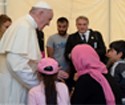 Đức Thánh Cha đưa 12 người tị nạn về Vatican
