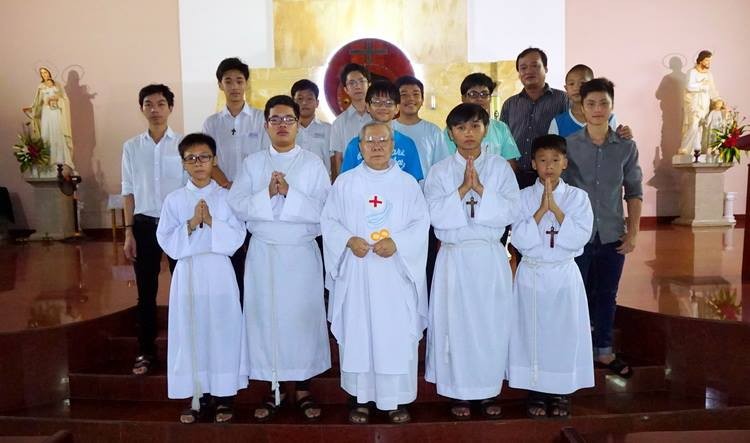 Thánh lễ kính thánh Đaminh Saviô bổn mạng ban lễ sinh