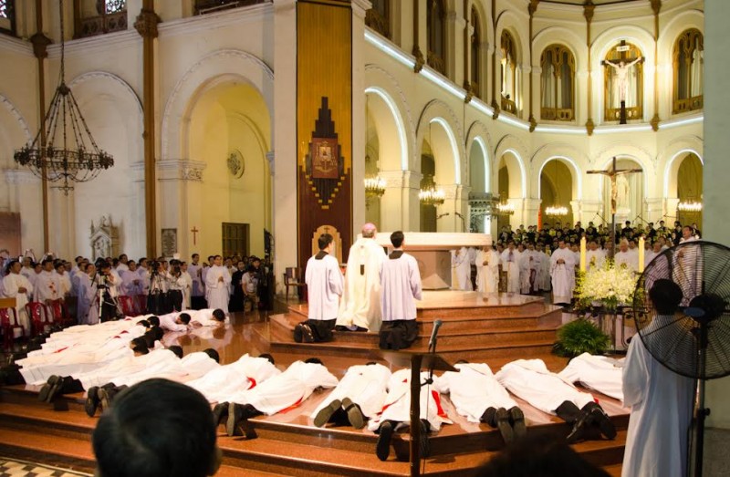 GIÁO PHẬN SÀI GÒN : MƯA HỒNG ÂN