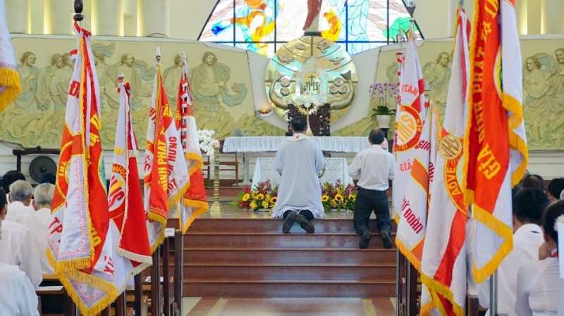 Gia đình PTTT Hạt Phú Thọ mừng bổn mạng