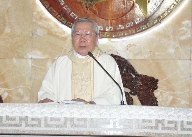 Thánh lễ kính Thánh Antôn Pađôva mừng bổn mạng cha sở