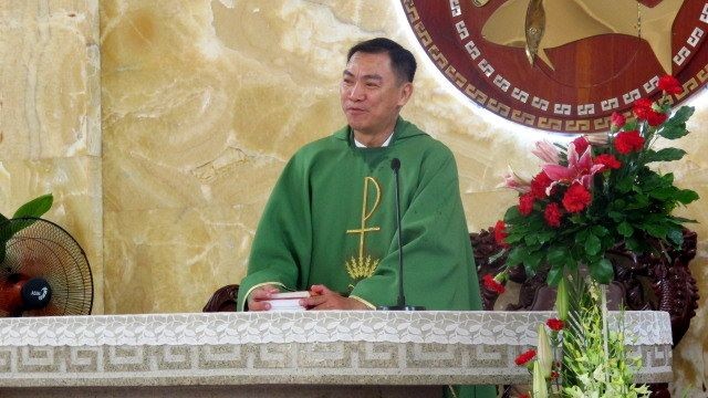 Cha Fx Nguyễn Xuân Chính chia tay giáo xứ