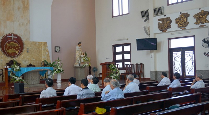 Quý cha giáo hạt Phú Thọ họp định kỳ