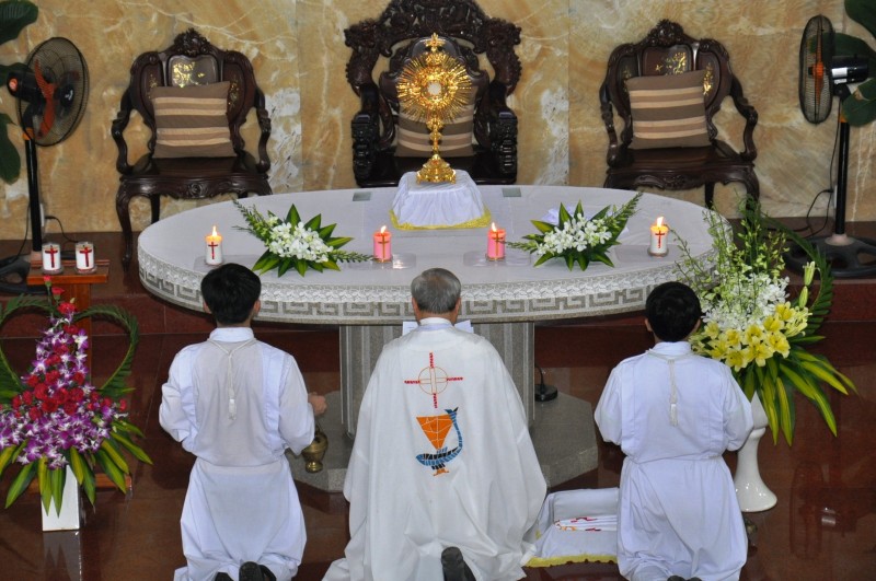 Giáo xứ: Giờ cầu nguyện và Lòng Thương Xót