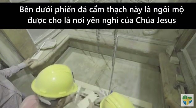 PHÁT HIỆN BẤT NGỜ BÊN TRONG MỘ CHÚA GIESU.