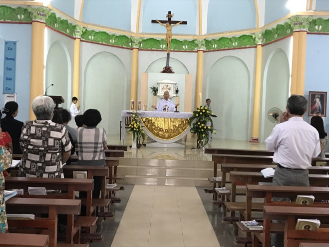 ĐỀN ĐỨC MẸ LA MÃ : HÀNH HƯƠNG ĐẦU THÁNG 12