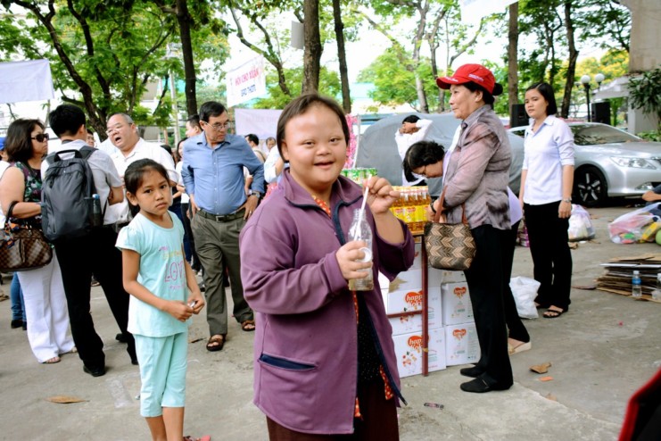 HỘI CHỢ XUÂN CHO NHỮNG MẢNH ĐỜI BẤT HẠNH