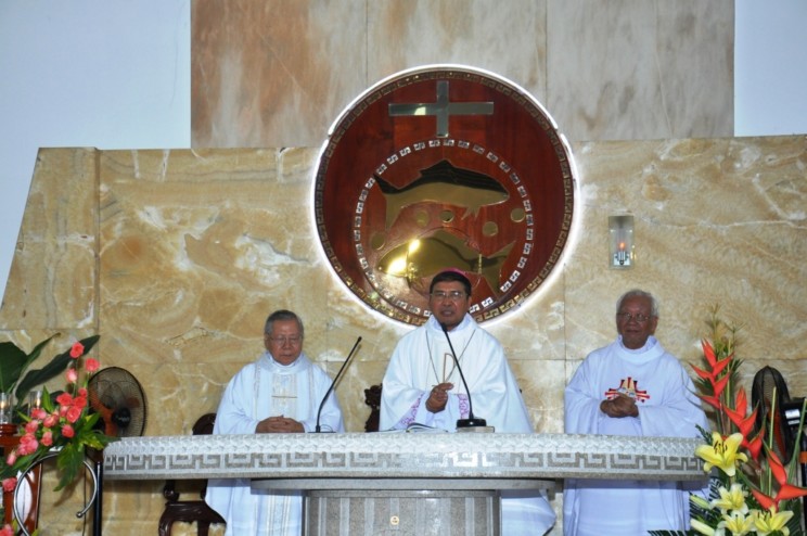 Thánh lễ kính Thánh Antôn bổn mạng cha sở