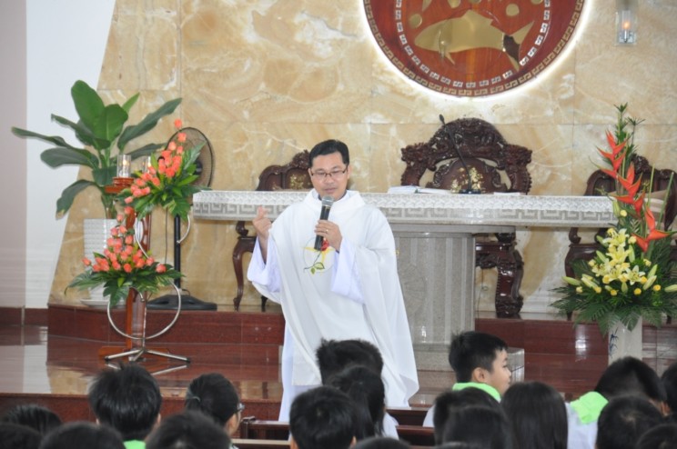 Thánh lễ Chúa Ba Ngôi