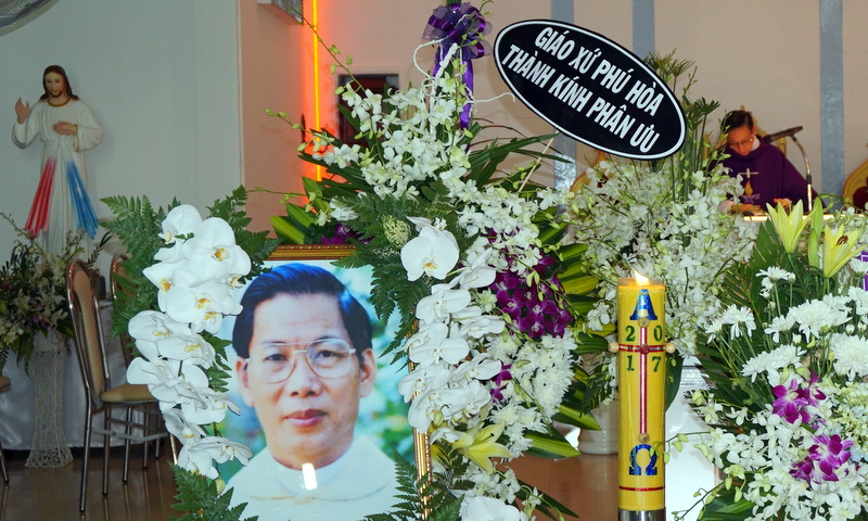 Giáo xứ Phú Hòa thương nhớ cha cố Giuse Đinh Quang Thịnh