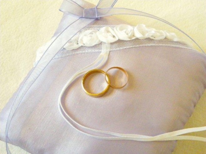 Tại sao các vợ chồng tín hữu kitô phải mang nhẫn?