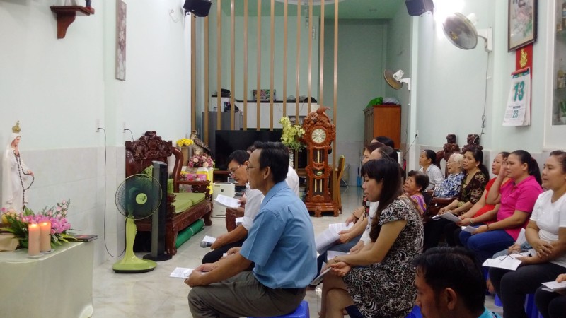 GIÁO KHU THÁNH MARTINO RƯỚC ĐỨC MẸ MARIA THÁNH DU TRONG KHU