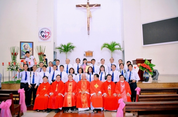 Liên nhóm MVTT Tân Định - Chí Hoà - Phú Thọ: Mừng lễ bổn mạng