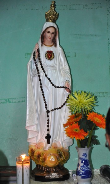 Giáo xứ sống trong Màu Nhiệm Mân Côi