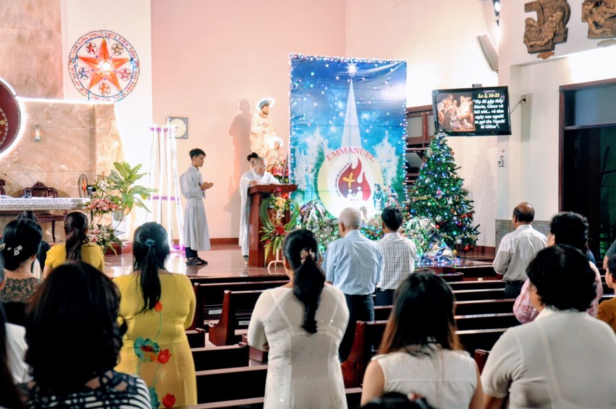 Thánh lễ Kính Mẹ Thiên Chúa