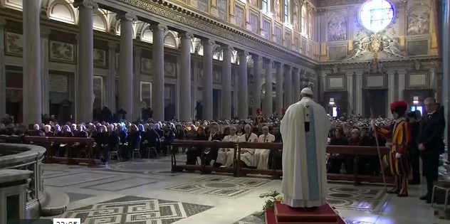 Bài giảng cảm động của Đức Thánh Cha : Nhà nào có Đức Mẹ, ma quỷ không vào