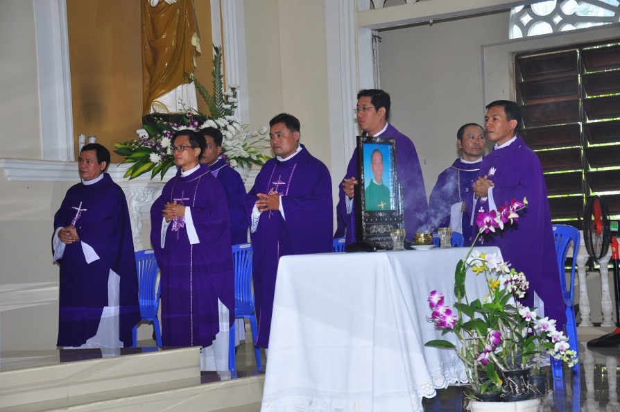 HỌ ĐẠO RẠCH LỌP : LỄ GIỖ 3 NĂM ĐỨC ÔNG TÀI