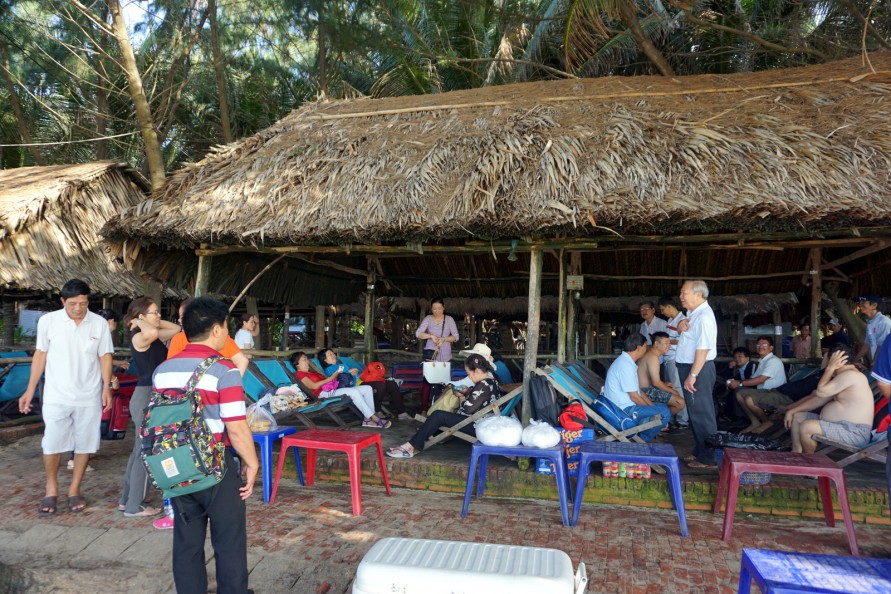 Hội đồng Mục vụ GX Phú Hòa đi nghỉ dưỡng Vũng Tàu