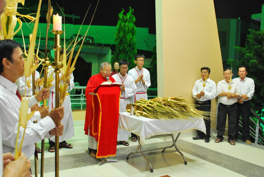 Lễ Lá Khai mạc Tuần Thánh