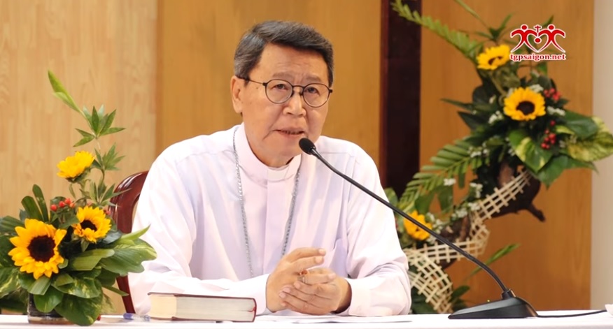 Đức Giám Mục Phêrô thuyết trình "Sứ vụ tông đồ trong Kinh Thánh"