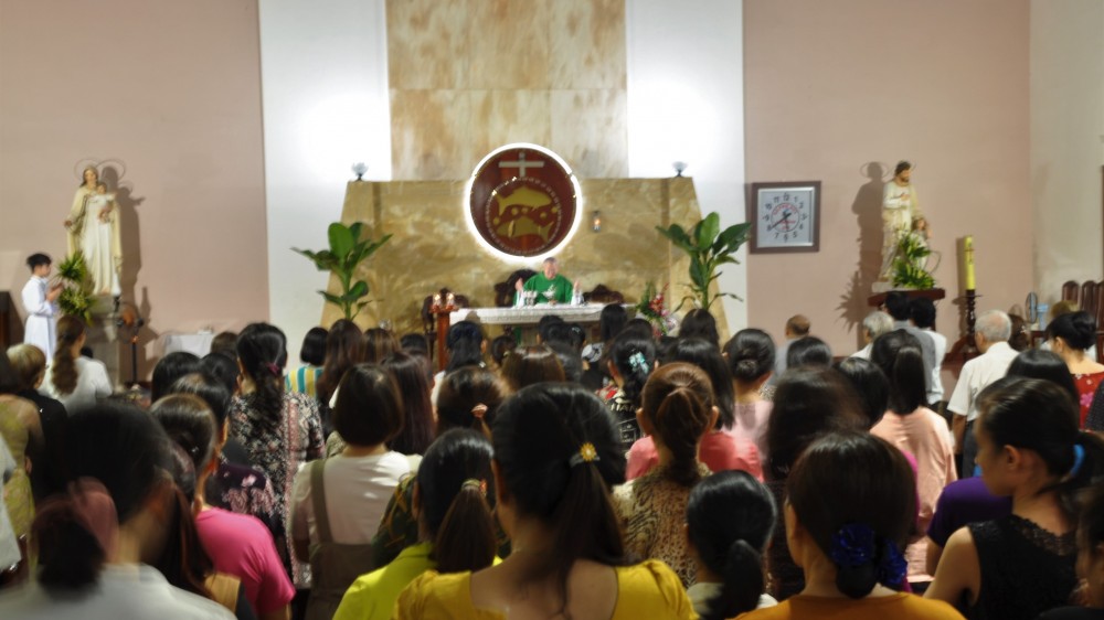 Thánh lễ : Cử hành Tuần Cửu Nhật cầu nguyện chấm dứt dịch Virus Corona