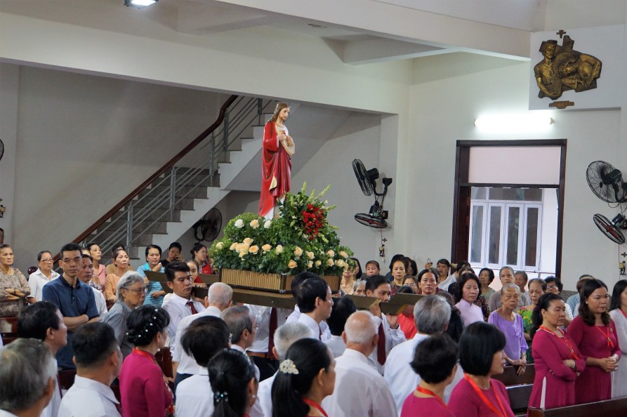 Thánh lễ Kính Thánh Tâm Chúa Giêsu: GĐPTT Mừng Bổn Mạng