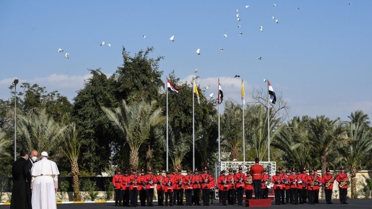 Tuyên bố của Hội đồng Trưởng lão Hồi giáo nhân chuyến viếng thăm Iraq của ĐTC Phanxicô