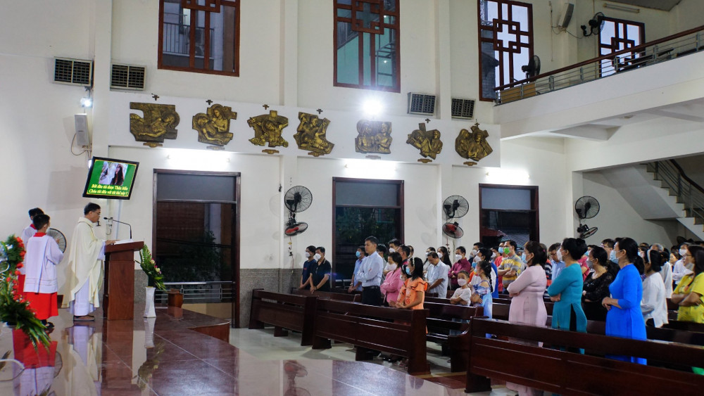 Lễ Đức Mẹ Hồn Xác Lên Trời