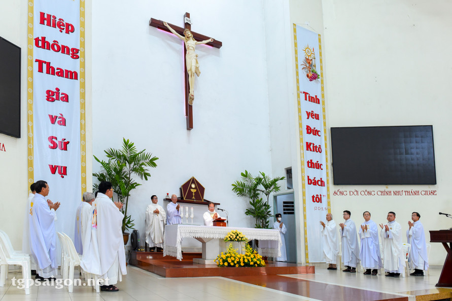 Giáo hạt Phú Thọ: Họp mặt đầu năm trong bầu khí Hiệp hành