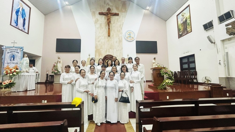 Le sinh nhat Duc Maria (5)